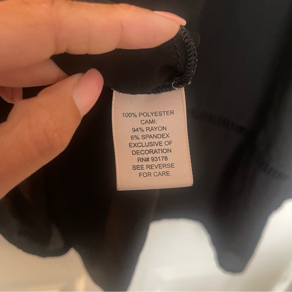 Philosophy Ladder Trim Bell Sleeve Top in Black XXL - Picture 9 of 10